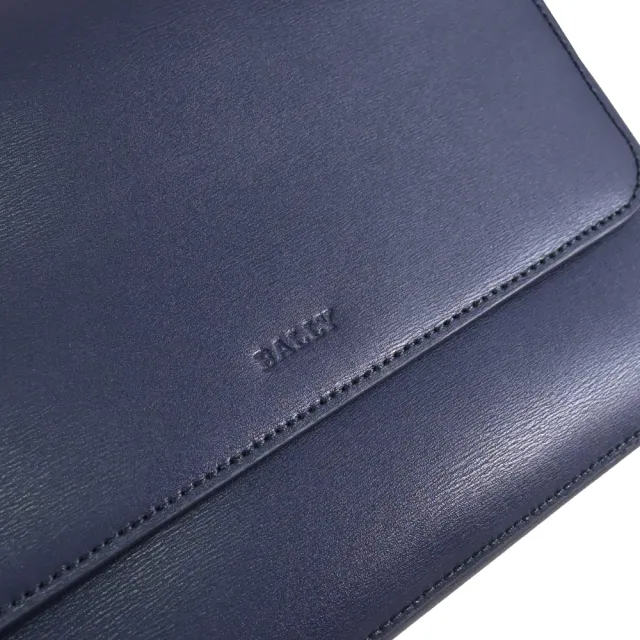 【BALLY】簡約經典LOGO烙印滑面皮革翻蓋方包斜背包(深藍)