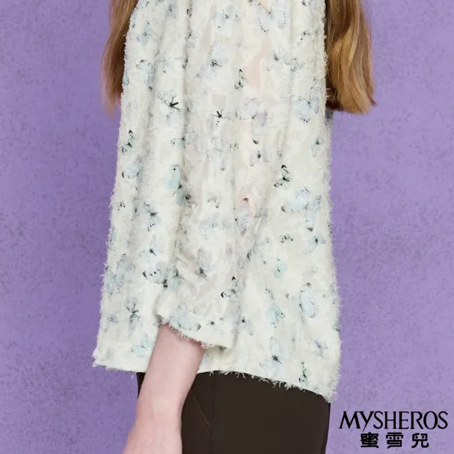 【MYSHEROS 蜜雪兒】雪紡上衣 流蘇點綴 V領蝴蝶緹花(米)