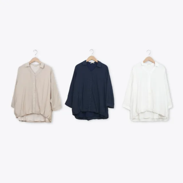 【MOSS CLUB】假兩件下襬抓皺V領襯衫(藍 白 卡/魅力商品)
