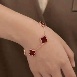 【Emi 艾迷】時尚紅色幸運草輕奢手鍊