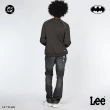 【Batman x Lee】男裝 牛仔褲｜743 中腰舒適直筒｜蝙蝠俠謎題人｜灰色洗水(LB517120888)