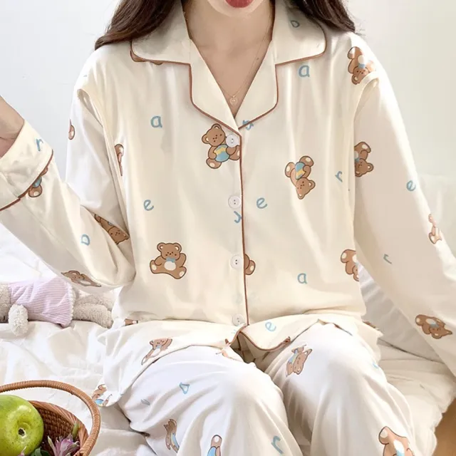 【lingling】全尺碼-熊熊側掀哺乳衣牛奶絲長袖二件式睡衣組 孕婦睡衣居家服(PA4394-米杏熊熊)