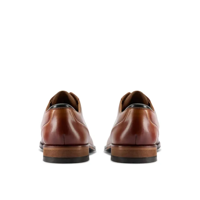 【Clarks】男鞋 Craft Arlo Lace 寬楦設計典藏英倫素面紳士鞋 皮鞋 正裝鞋(CLM77697D)