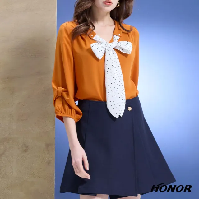 【HONOR 山形屋】出清品 圓點絲帶金釦領飾雪紡上衣-橘(限定出清)