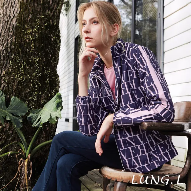 【LUNG.L 林佳樺】LS93C60 藍紫色滿版字母連帽長袖休閒女裝外套(秋冬新品 加大尺碼)