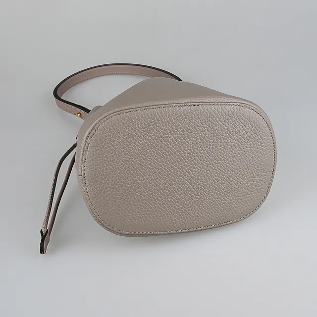 【FURLA 芙拉】FURLA SFERA 內皮革金字LOGO牛皮內襯麂皮斜背水桶包(水泥灰/迷你)