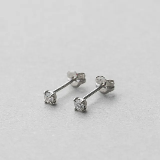 【ete】PT900 經典單鑽爪鑲鑽石耳環-0.10ct(鉑金色)