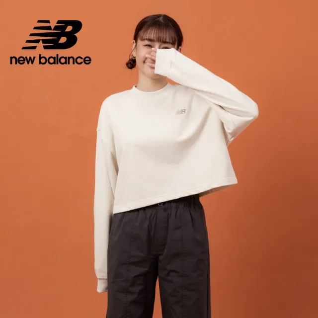 【NEW BALANCE】NB 短版棉質大學T/長袖上衣_女性_杏/灰色_WT51514AG_WT51514LIN(美版 版型偏大)