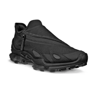 【ecco】BIOM C-TRAIL M 蹤跡健步拉鍊式防水戶外休閒鞋 男鞋(黑色 80345451094)