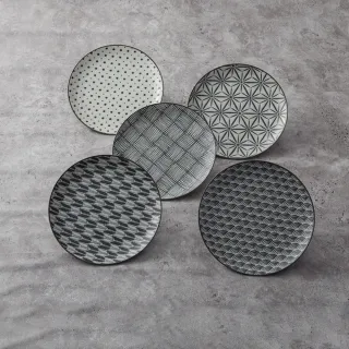 【LohasPottery 陸寶】日本製 美濃燒 komon 經典和風立體浮雕釉面 9.3吋義大利麵盤(大餐盤 沙拉盤 燉飯盤)