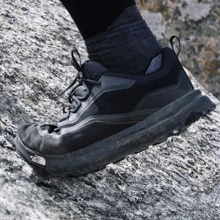 【The North Face 官方旗艦】北面男女款黑色DRYVENT防水登山鞋｜8D97KX7(健行鞋)