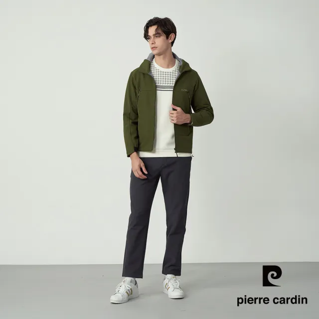 【pierre cardin 皮爾卡登】網路獨家 男女同款 防潑水連帽機能軟殼外套-綠色(7255792-47)