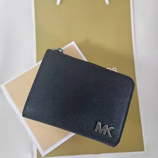 【Michael Kors】Michael kors mk 新款 金屬立體logo防刮拉鍊零錢袋短夾禮盒組(送禮)