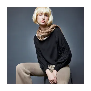 【Le Polka】褶皺袖落肩上衣-女