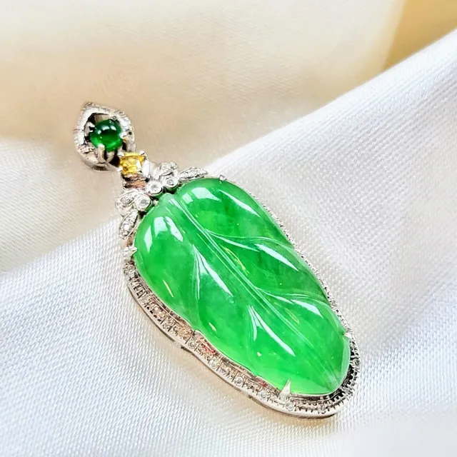 翡翠の垂れ玉 楽天市場】糸魚川翡翠 （いといがわひすい） 勾玉 ラベンダー