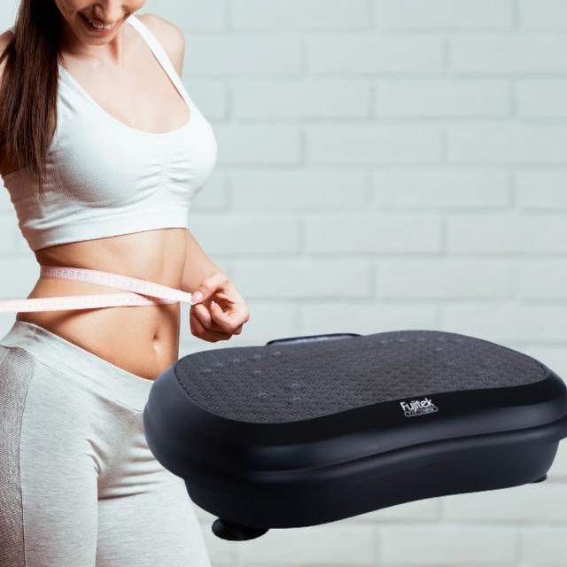  Fujitek富士電通 FT-MAR900 活力律動運動機是高效家用健身器材，專為肌耐力訓練設計，訓練手臂、臀部、大腿、大腿內側、小腿及核心肌群。支援最大120KG承重，尺寸47x34x13cm，重量約8.3KG，黑色系設計，中國製造，一年保固，BSMI認證R38439。適合居家律動健身，提升動滋動滋活力！ 