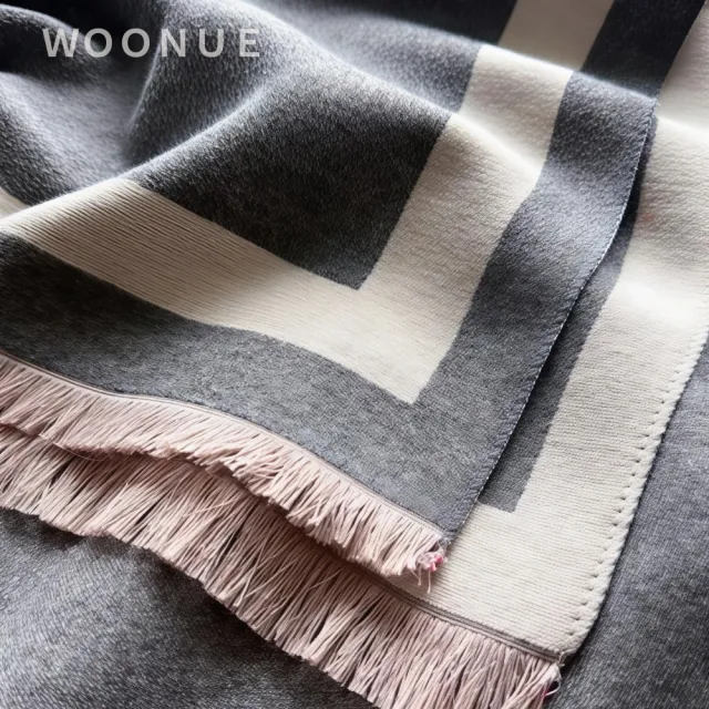 【WOONUE】時尚優雅名媛氣質秋冬柔軟保暖羊毛絨質感親膚寬版斗篷圍巾冷氣披肩(女友老婆媽媽情人生日禮物)