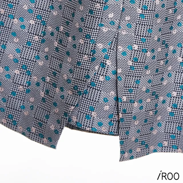 【iROO】偽花紗缇花布洋裝
