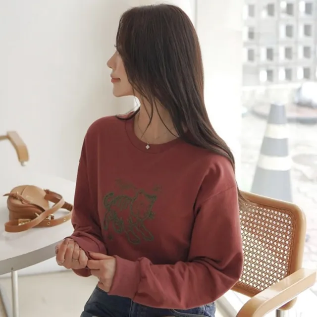 【baibeauty 白鳥麗子】可愛老虎線條刺繡圓領落肩長袖上衣(韓國製)