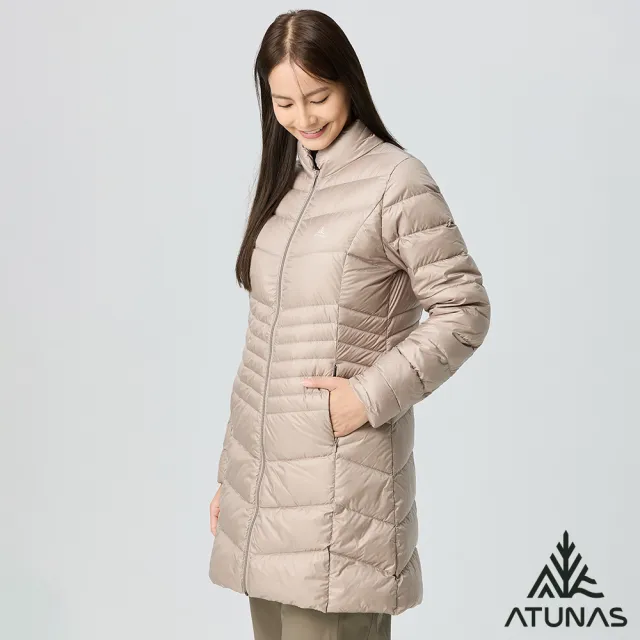 【ATUNAS 歐都納】女款GORE-TEX+羽絨防風防水保暖長版二件式外套(A1GT2508W卡其/風衣/休閒旅遊/賞雪/大衣)