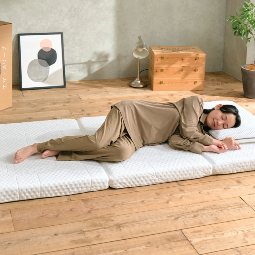 德國Emma日式折疊床墊 德國Emma日式折疊床墊 標準單人,石墨烯涼感記憶棉 三折設計易存放)