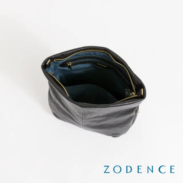 【ZODENCE 佐登司】HECATE義大利植鞣革反摺斜背包(深邃黑)