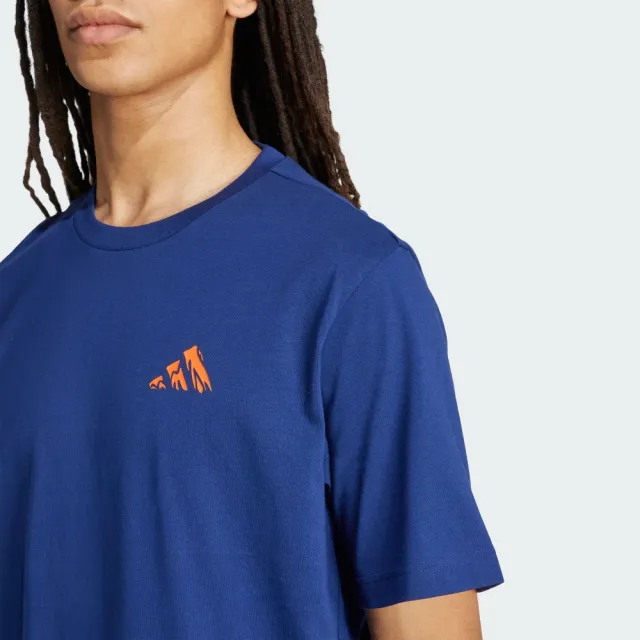 【adidas 愛迪達】DOODLE HUNT HIKE 短袖上衣 T恤 男 KA7137