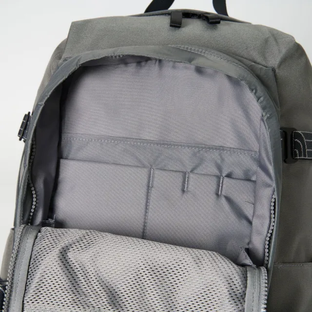 【The North Face】TNF 休閒 運動 後背包 電腦包 大容量 URBAN DAYPACK - AP 男 女 灰(NF0A8DJJ0UZ)