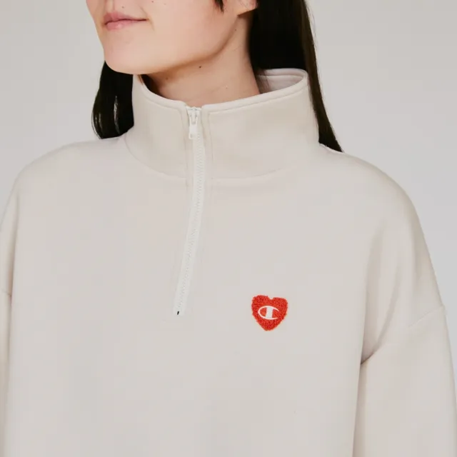【Champion】官方直營 女款-CASUAL 寬版刺繡布章立領半開襟長袖上衣-米色(CW-C009-368日規)