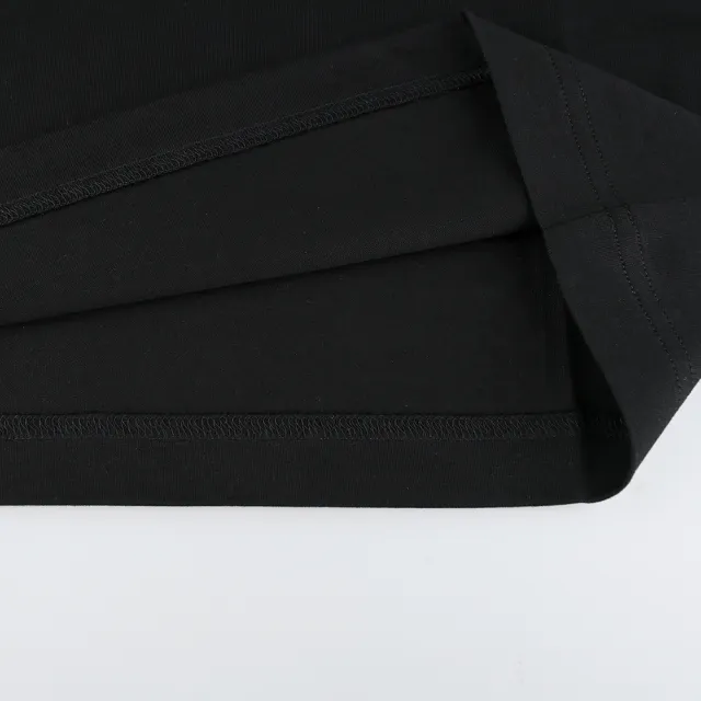 【MONCLER】MONCLER 草書刺繡短袖T恤(女款/黑)