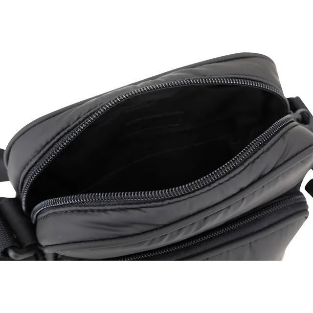 【Balenciaga 巴黎世家】Explorer 字母標籤尼龍肩背郵差包-黑色(斜背包 郵差包)