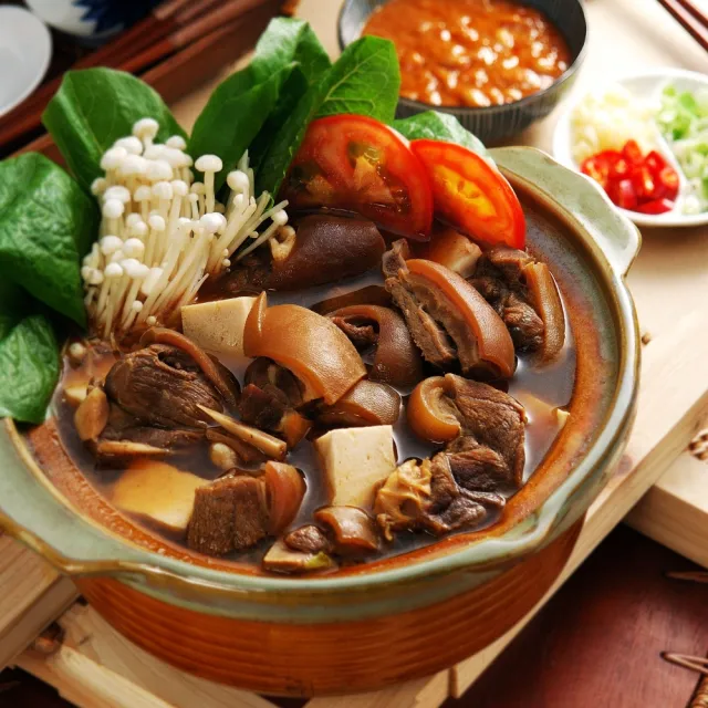 【土羊哥】紅燒羊肉爐_帶皮*1組(2440g/組;鍋物;年菜;含運;鍋物/火鍋/湯底/火鍋料/火鍋肉片)