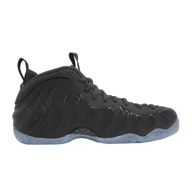 【NIKE 耐吉】休閒鞋 Air Foamposite One 男鞋 全碳纖維紋路 黑 太空鞋 果凍底(HF2902-002)
