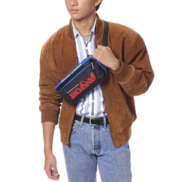 【JANSPORT】雙11 x 怪奇物語 聯名腰包 Waistpack Squawk Radio 1L 黑藍 斜背包(JS0A898CA2S)