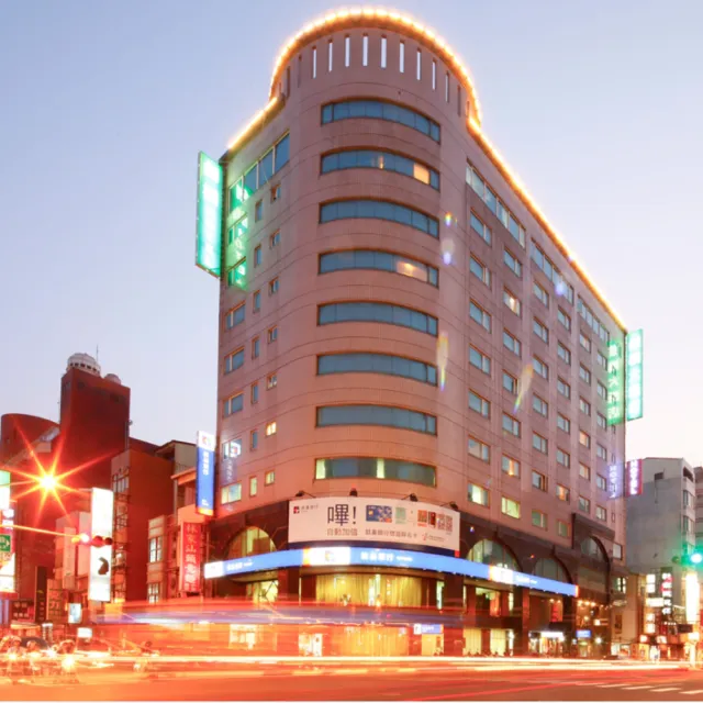 【台南劍橋大飯店】豪華雙人房/假日不加價(MO)