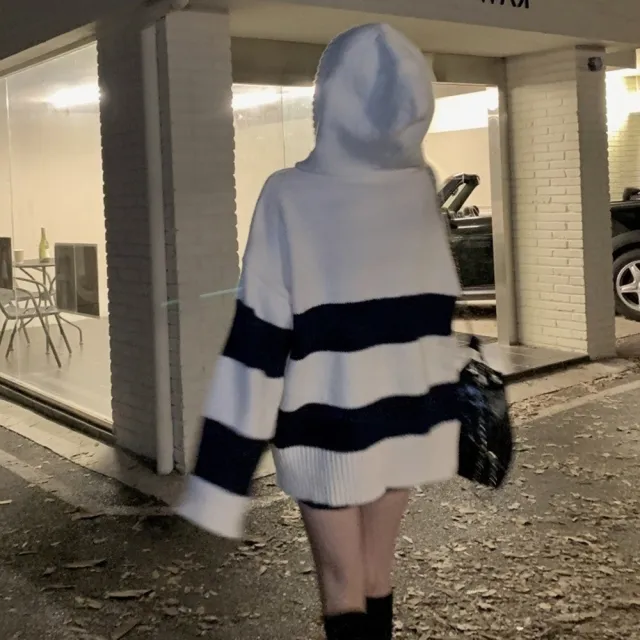 【D.studio】韓版寬鬆條紋針織上衣(毛衣長袖上衣衣服保暖上衣 冬天女裝秋冬女裝發熱衣連帽上衣W645)