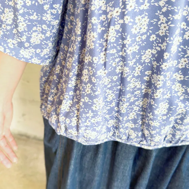 【Hana Mokuba】花木馬日系女裝V領碎花寬鬆七分袖上衣(造型上衣)