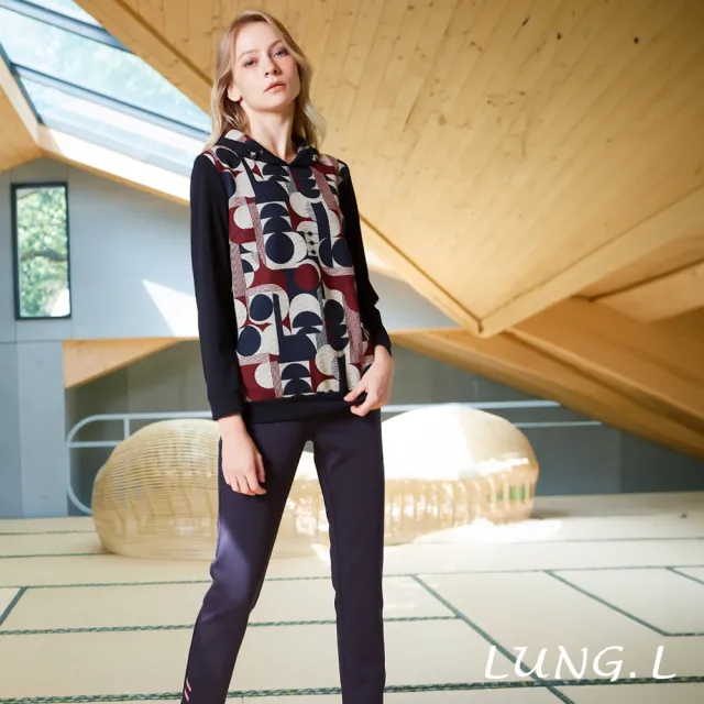 【LUNG.L 林佳樺】LU08A 藍色幾何印花長版長袖女裝上衣(秋冬新品 加大尺碼)