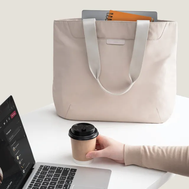 【UNIQ】Arden rPET 防潑水通勤筆電托特包 16L