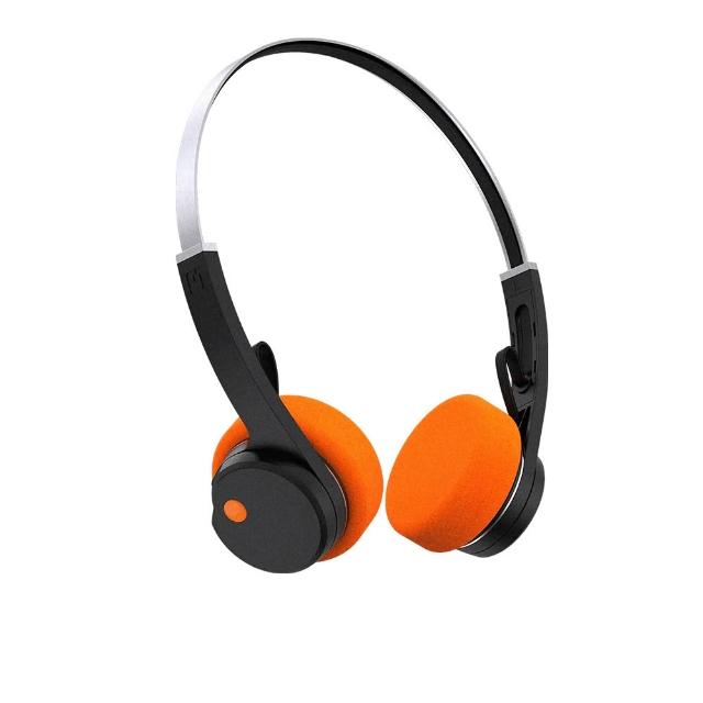 MONDO FreeStyle 藍芽頭戴式耳機,舒適配戴設計,內建麥克風支援通話與語音助理。相容 iOS 與 Android 系統,USB-C 輸入端子方便充電。顏色選擇包括黑色、透明、灰褐色、粉色,重量僅 1080g,適用日常使用。產地中國,一年保固,NCC 認證 CCAK24LP2060T6,BSMI 許可 R39882。 MONDO FreeStyle