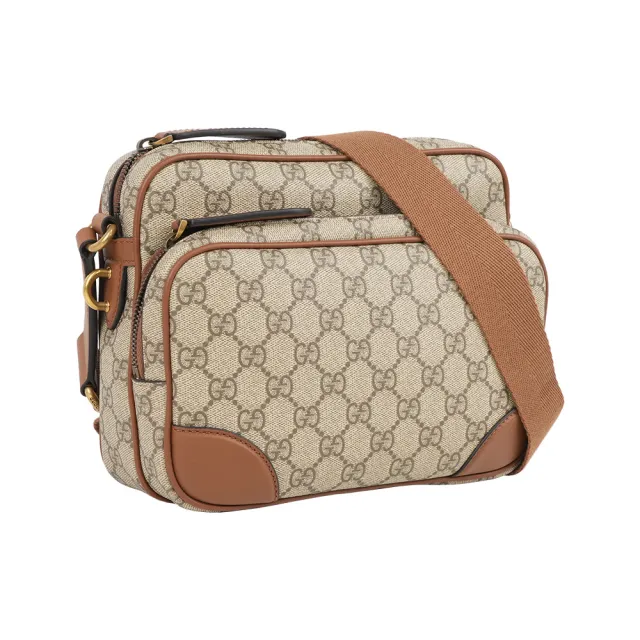 【GUCCI 古馳】GG Emblem 中款前口袋拉鍊斜背包(烏木/深棕色)