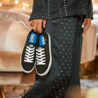 【Keds】KICKSTART CANVAS 經典帆布休閒鞋 瑪瑙黑(WF54684 帆布鞋)