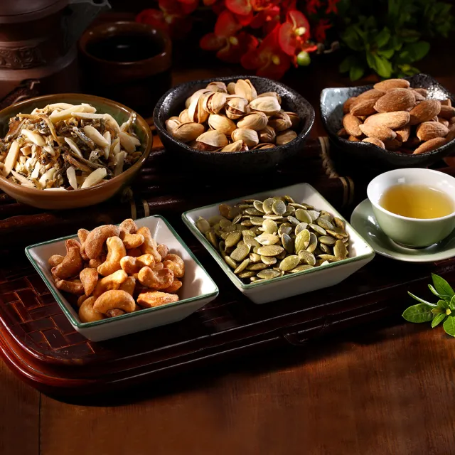 【盛香珍】禮讚堅果禮盒425gX2盒(內含5種堅果)杏仁小魚/南瓜籽仁/腰果 送禮推薦 伴手禮