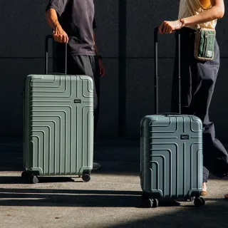 【eminent 萬國通路】官方旗艦館 - 28吋 HELIOS可擴充霧面PC行李箱 KK81(共五色)