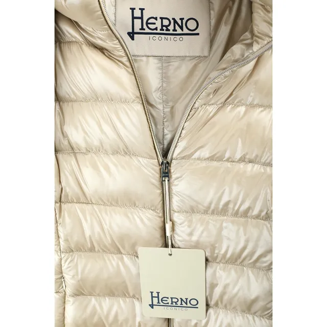【HERNO】CLAUDIA 卡其羅紋高領 衍縫修身 羽絨外套 大衣-女款(羽絨 外套 義大利頂級羽絨)