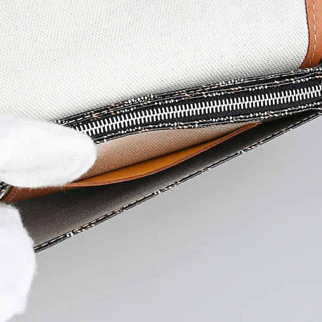 【GOYARD 高雅德】GOYARD PLUMET Y字花紋LOGO塗層帆布搭小牛皮釦式三層斜背包(黑x棕褐)