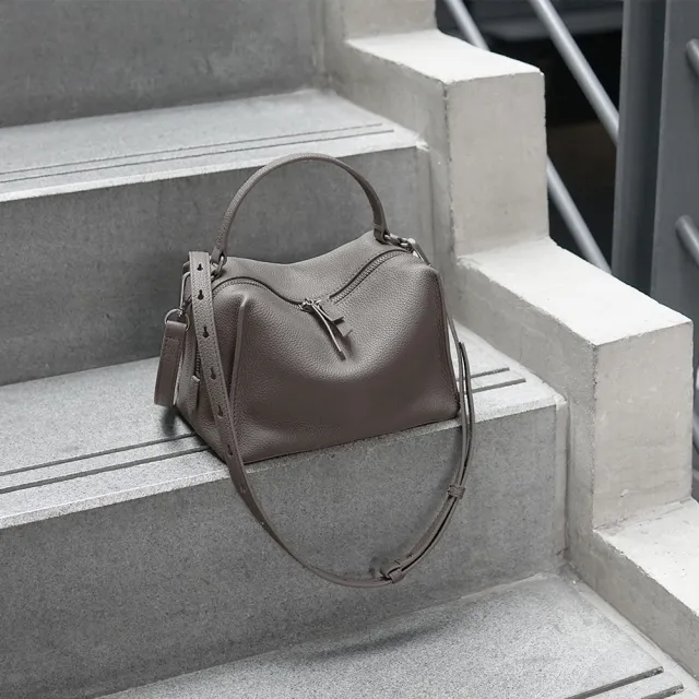 【Darker Than Black】雙11 Mini Valley Cube Shoulder Bag 迷你方型軟包/天空灰(斜背包/側背包/