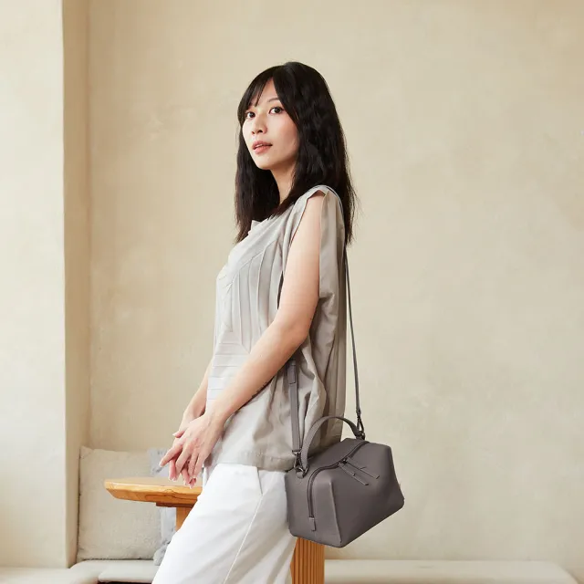 【Darker Than Black】Mini Valley Cube Shoulder Bag 迷你方型軟包/天空灰(斜背包/側背包/