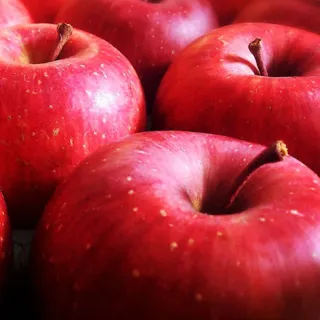 【台灣紅】日本空運青森蜜蘋果6顆裝禮盒(巨無霸尺寸330g±10%/顆)