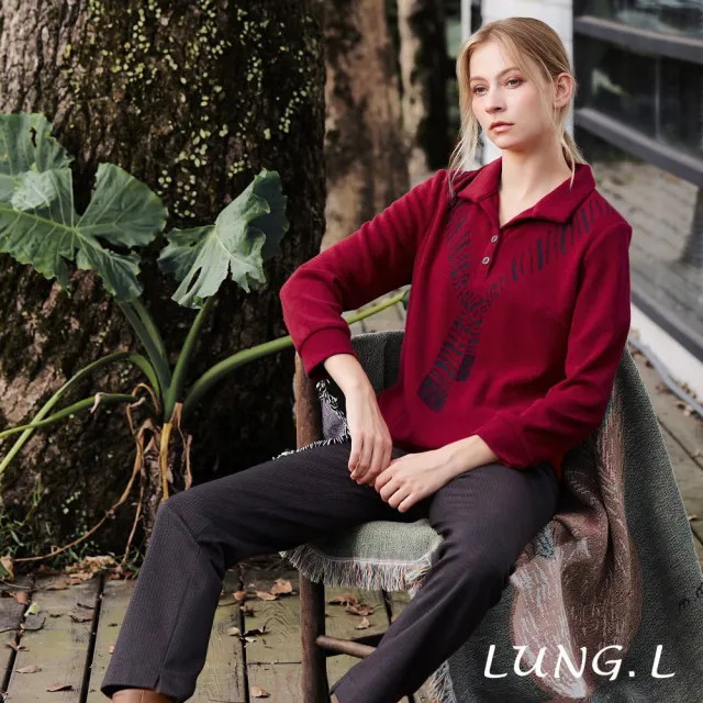 【LUNG.L 林佳樺】LT49A 紅色搭配膠印領巾半開襟長袖女裝上衣(秋冬新品 加大尺碼)
